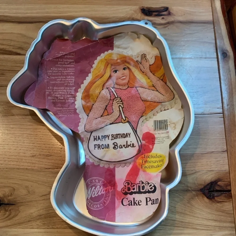 Vintage Barbie metal cake pan by Wilton 1986 Made in Korea